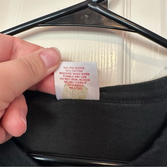 VTG Feathers International Single Stitch T-Shirt Marco Island Size L Neon Black - Picture 9 of 9